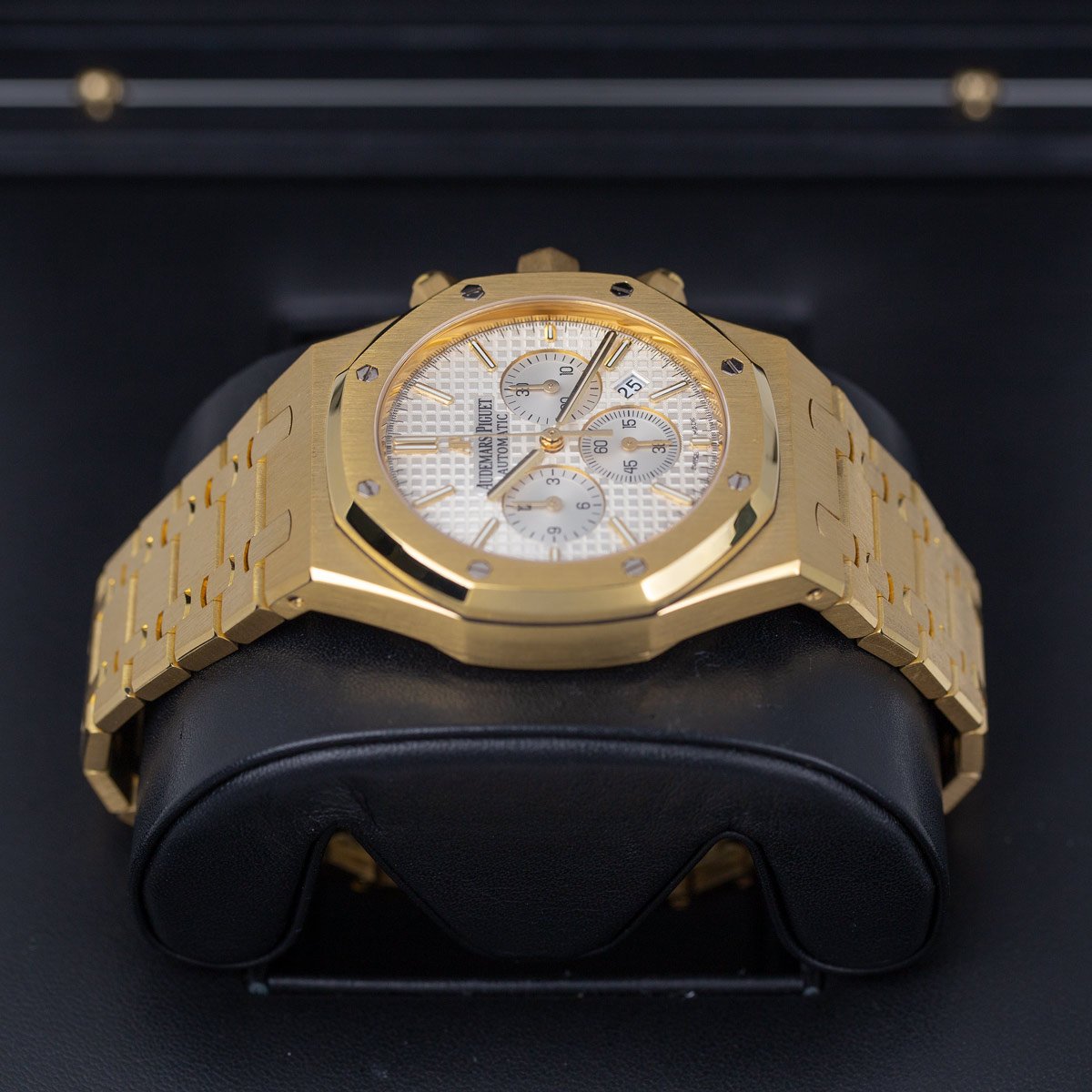 Audemars Piguet 26320BA.OO.1220BA.01 Royal Oak Chronograph 41mm White Dial - Image 7