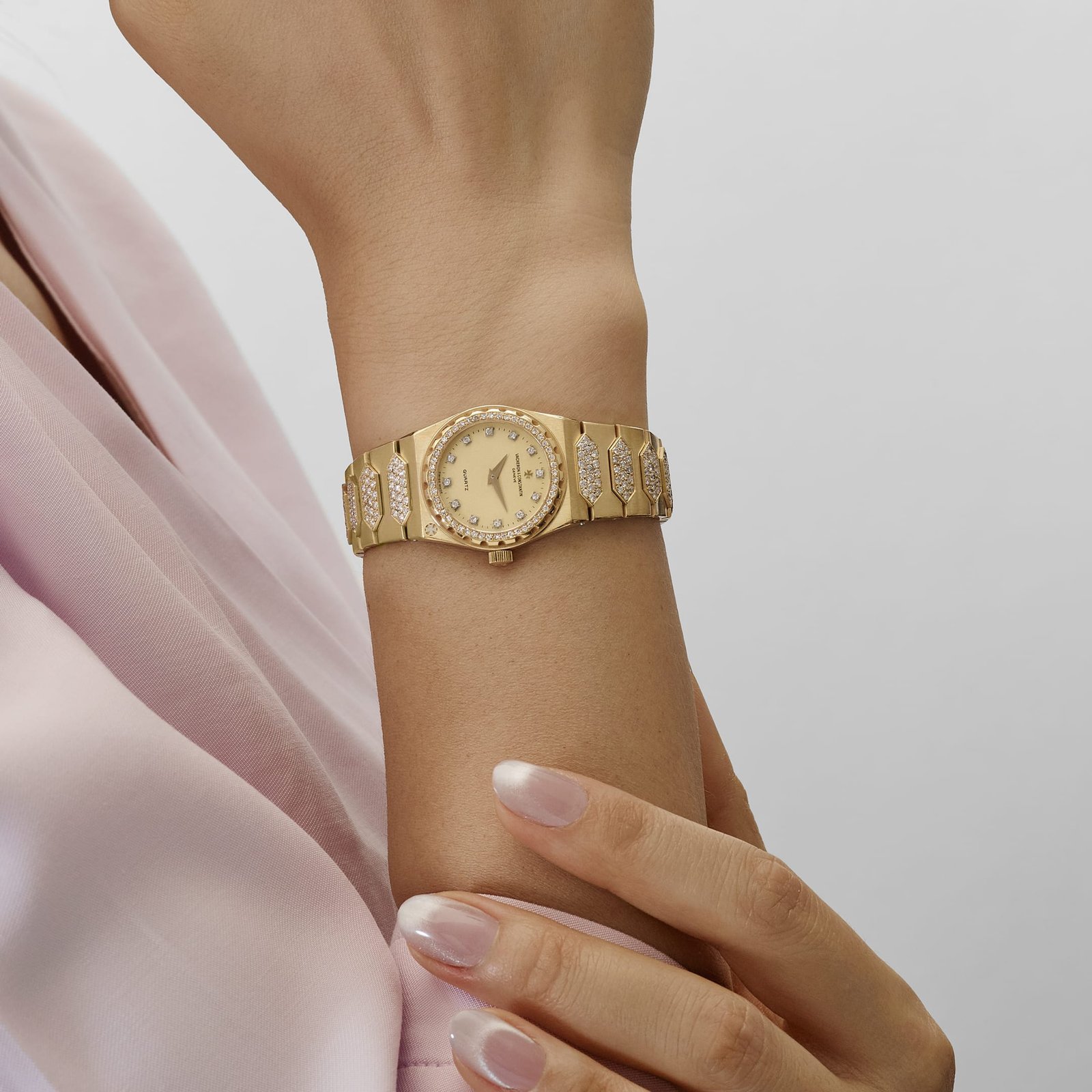 Vacheron Constantin '222' 60501 'Ladies' Yellow Gold Diamond-Set Quartz - Image 2