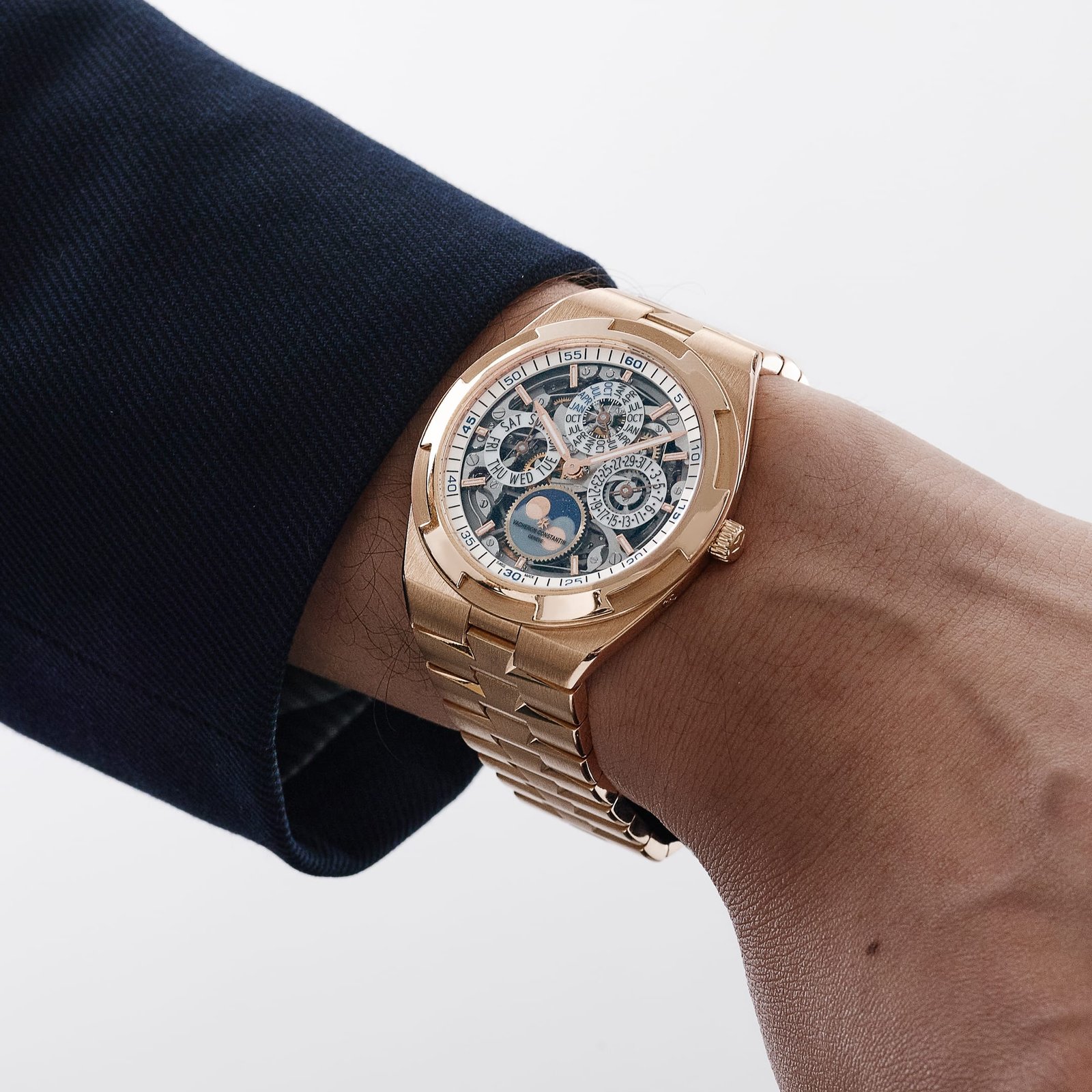 Vacheron Constantin Overseas 4300V/120R-B547 Perpetual Calendar Ultra-Thin Skeleton Rose Gold - Image 2
