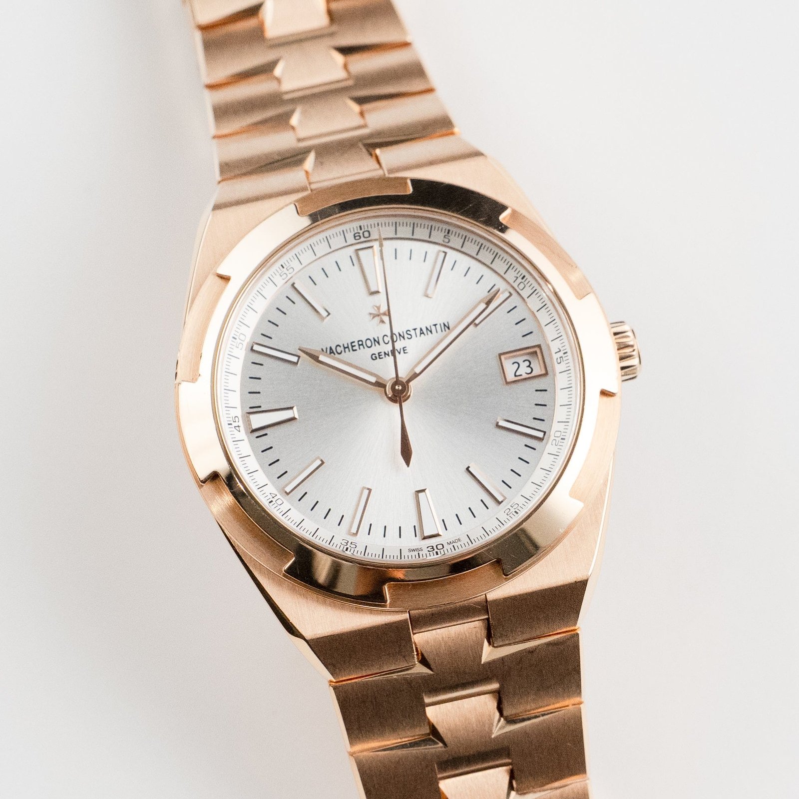 Vacheron Constantin Overseas 4500V/000R-B127 Rose Gold Silver Dial (2022) - Image 5