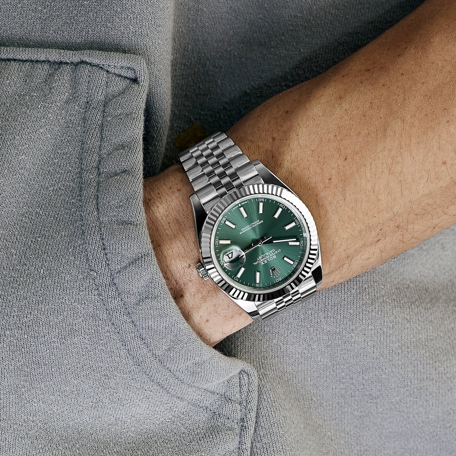 Rolex Datejust 41 126334 Stainless Steel Mint Green Dial Jubilee (2026) - Image 2
