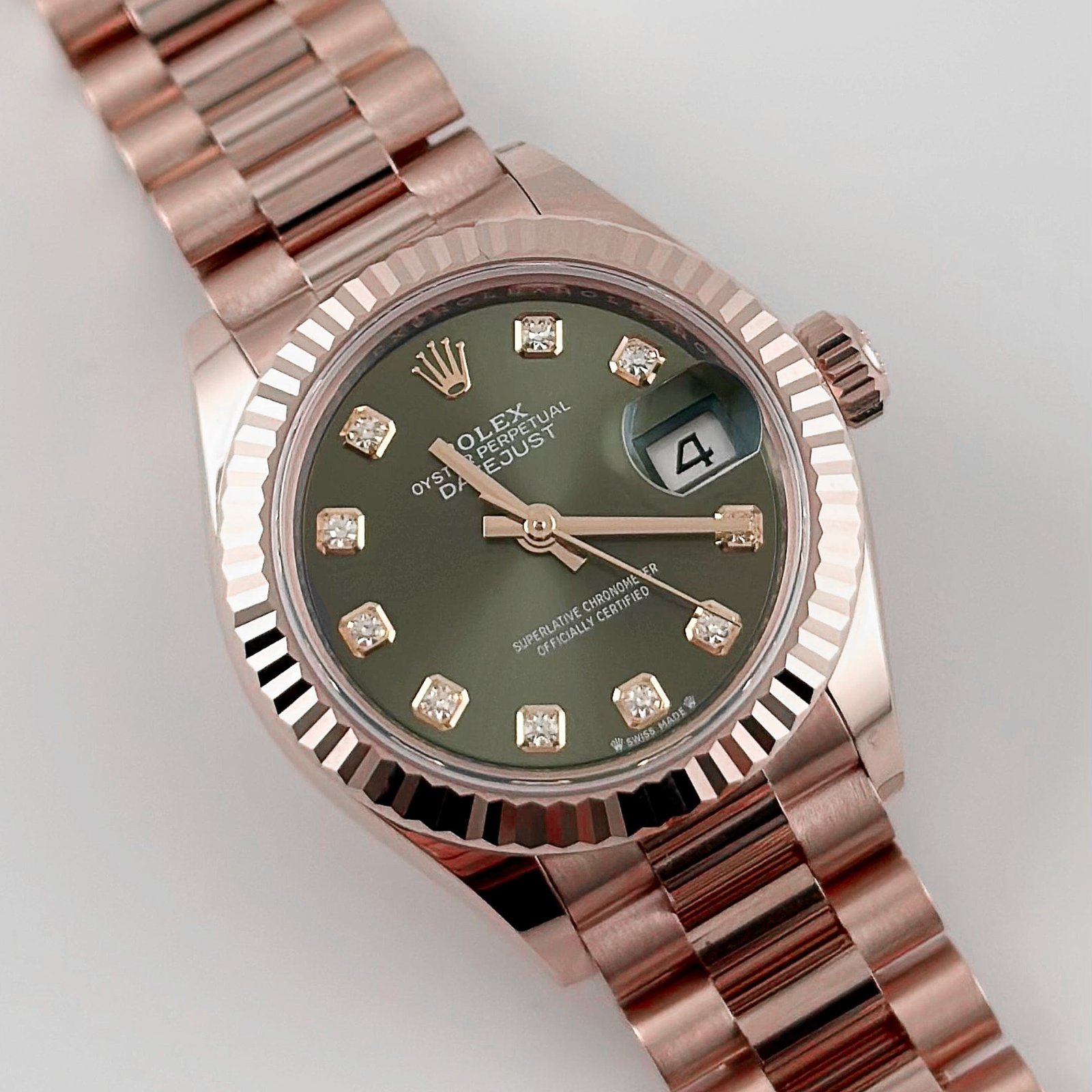 Rolex Datejust 28 279175 'Ladies' Rose Gold Olive Diamond Dial (2025) - Image 2