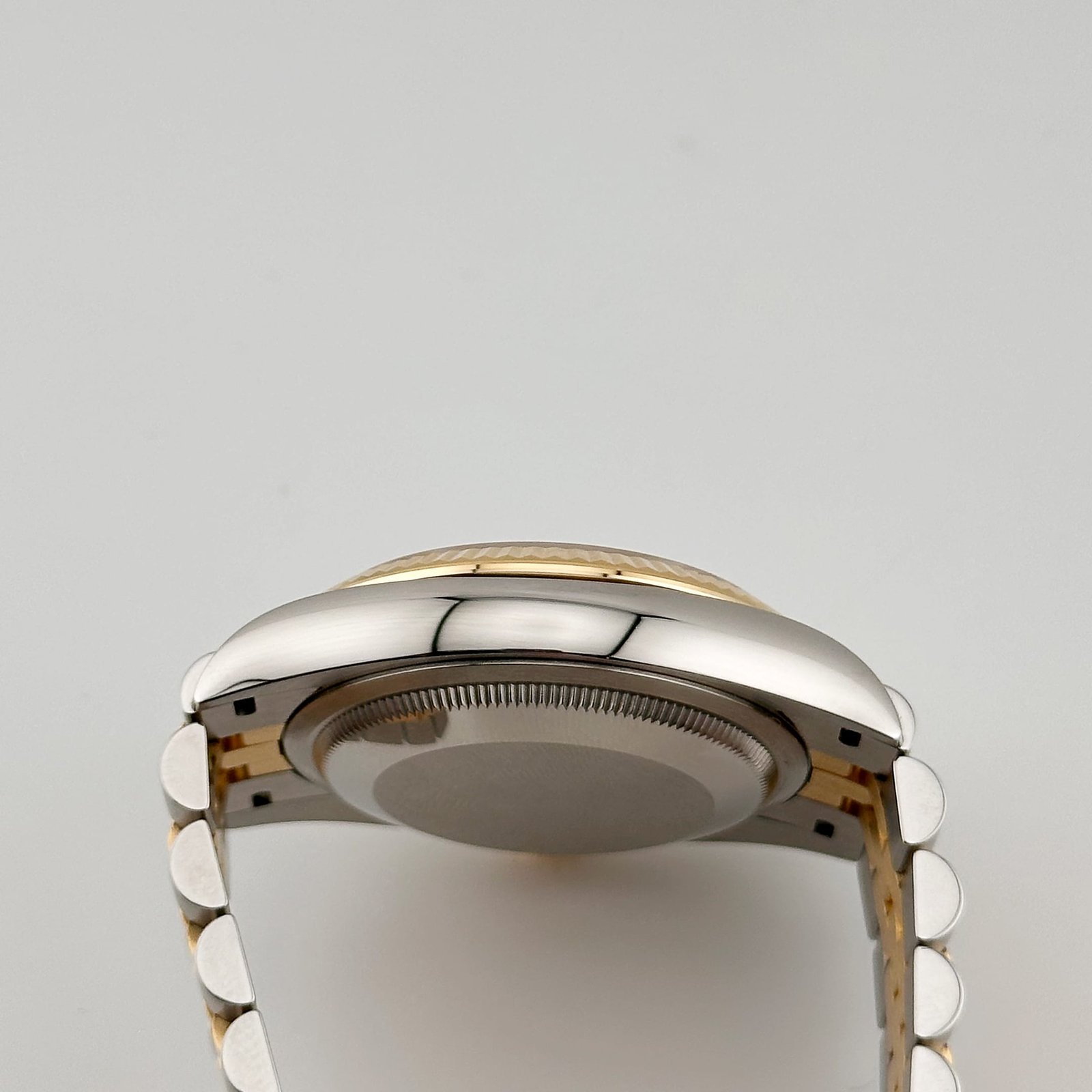 Rolex Datejust 36 126233 'Wimbledon' Stainless Steel Yellow Gold Slate Dial Jubilee (2026) - Image 4