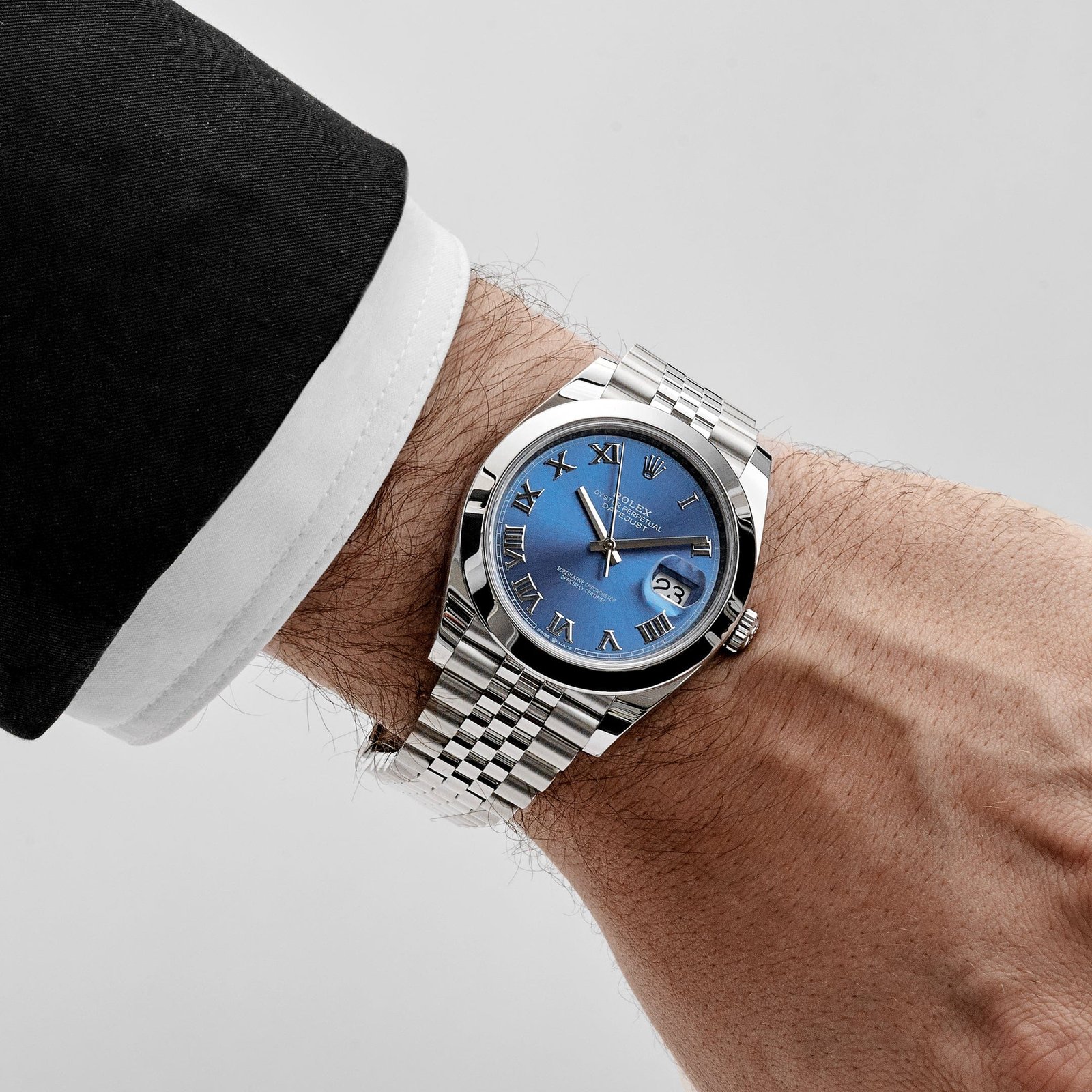 Rolex Datejust 41 126300 Stainless Steel Blue Roman Dial Jubilee (2025) - Image 2