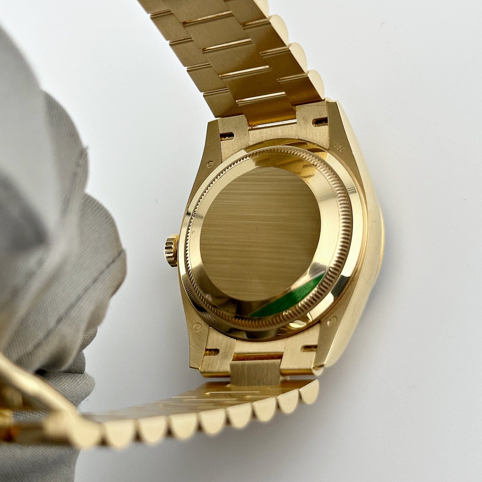 Rolex Day-Date 36 128238 Yellow Gold Green Diamond Dial (2025) - Image 7