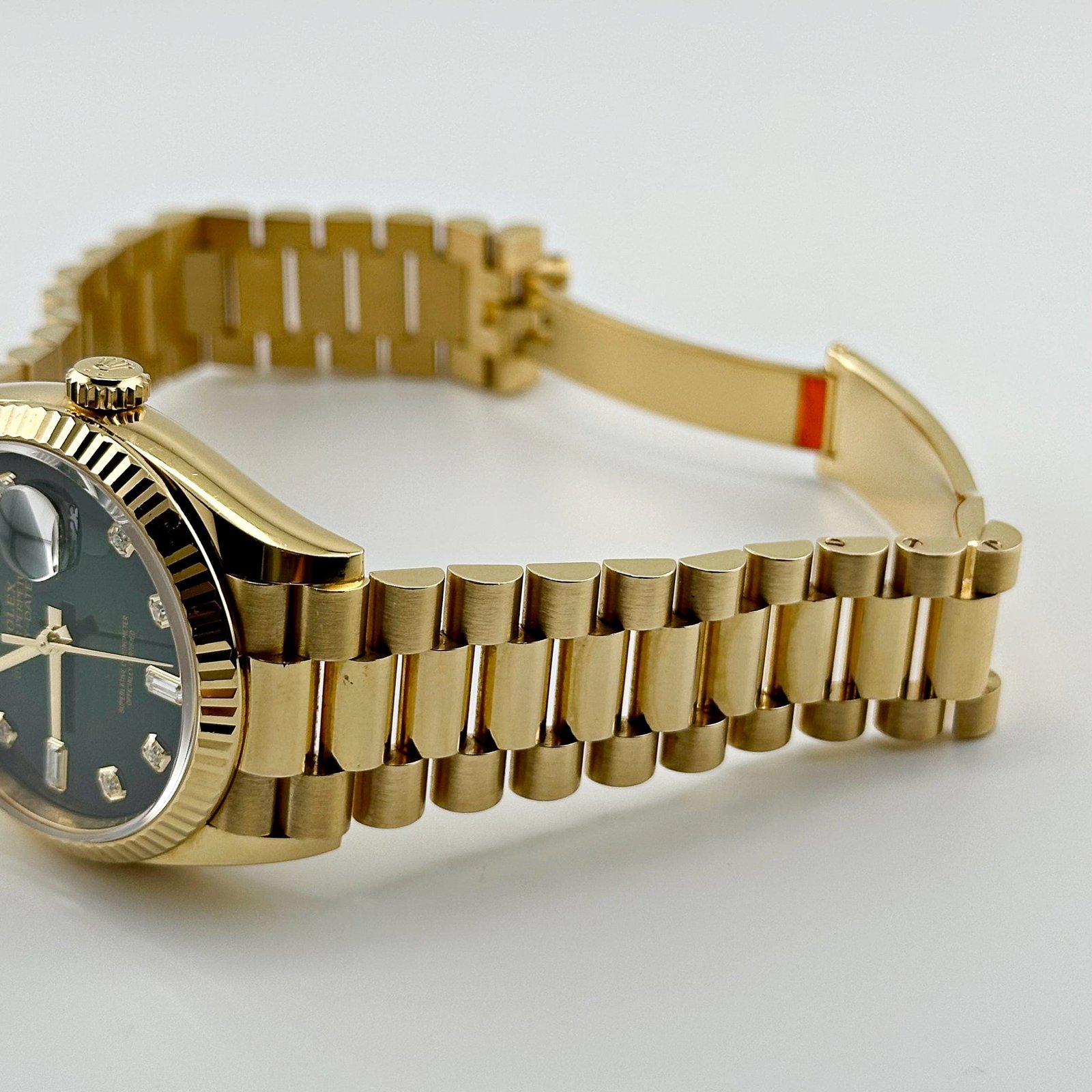 Rolex Day-Date 36 128238 Yellow Gold Green Diamond Dial (2025) - Image 5