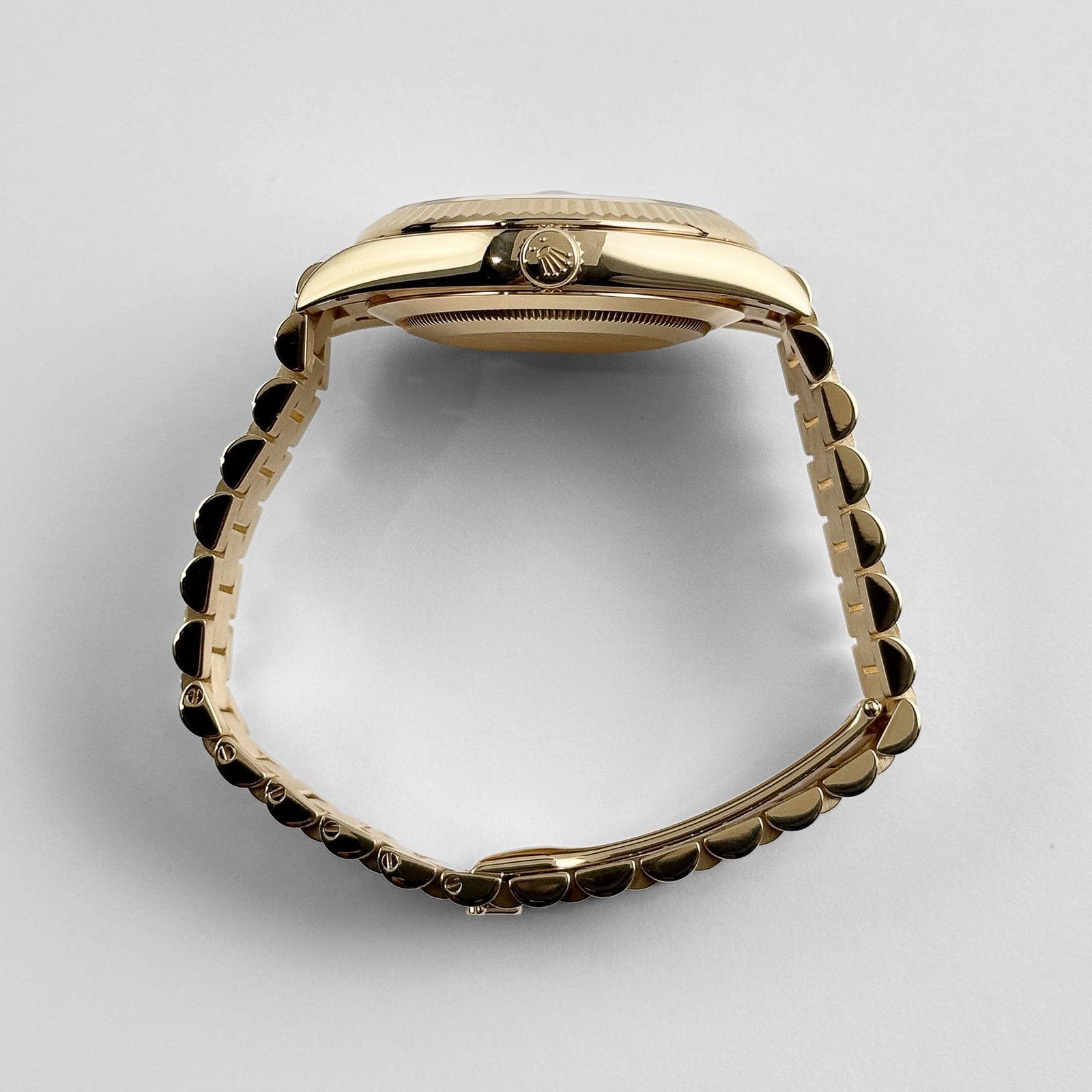 Rolex Day-Date 40 228238 Yellow Gold Silver Roman Numerals Dial (2026) - Image 6