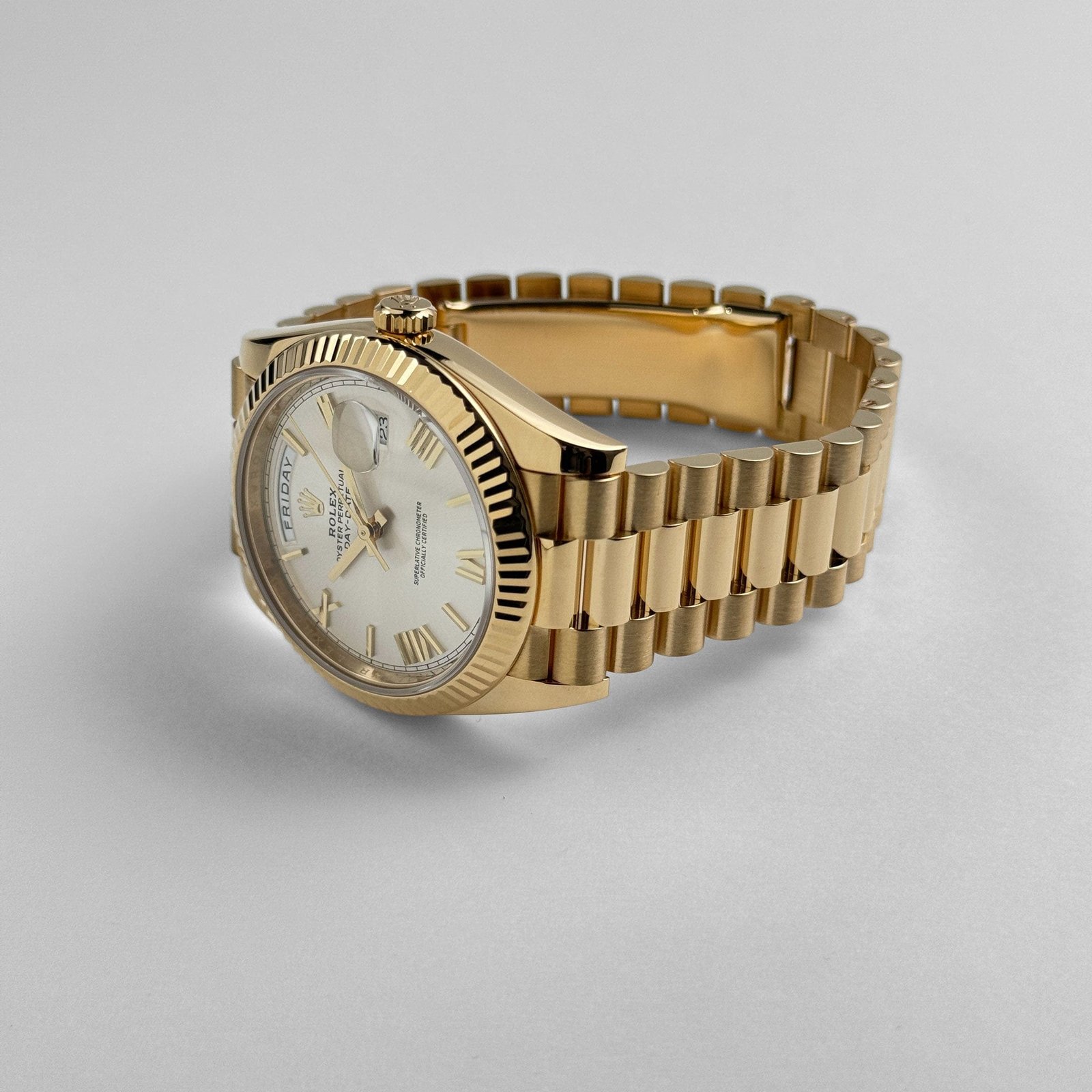 Rolex Day-Date 40 228238 Yellow Gold Silver Roman Numerals Dial (2026) - Image 5