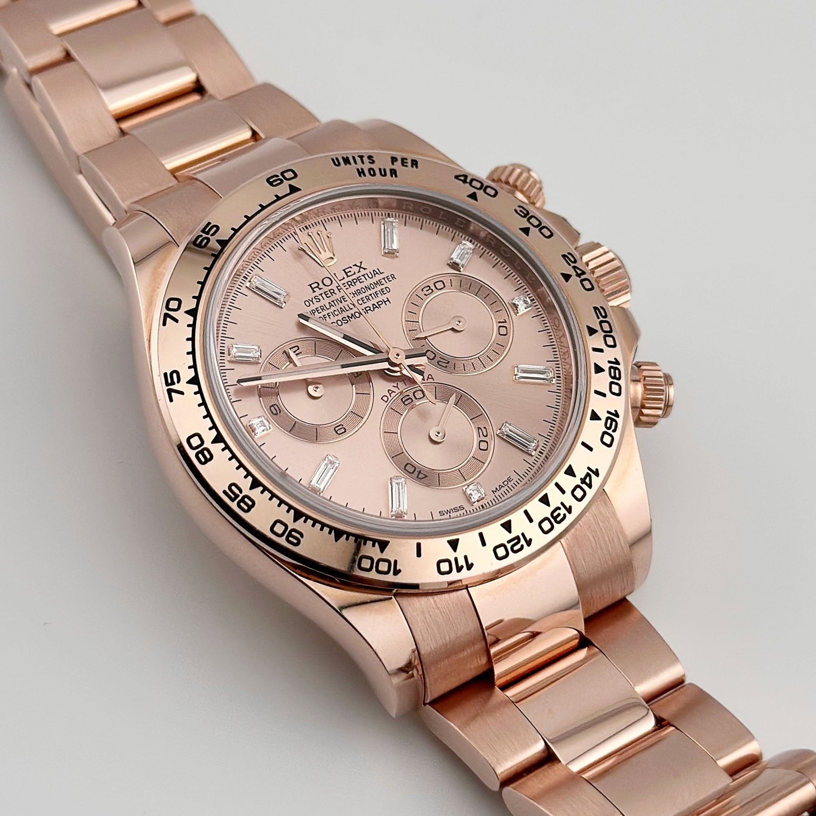 Rolex Daytona 116505 Rose Gold Sundust Diamond Baguette Dial - Image 3