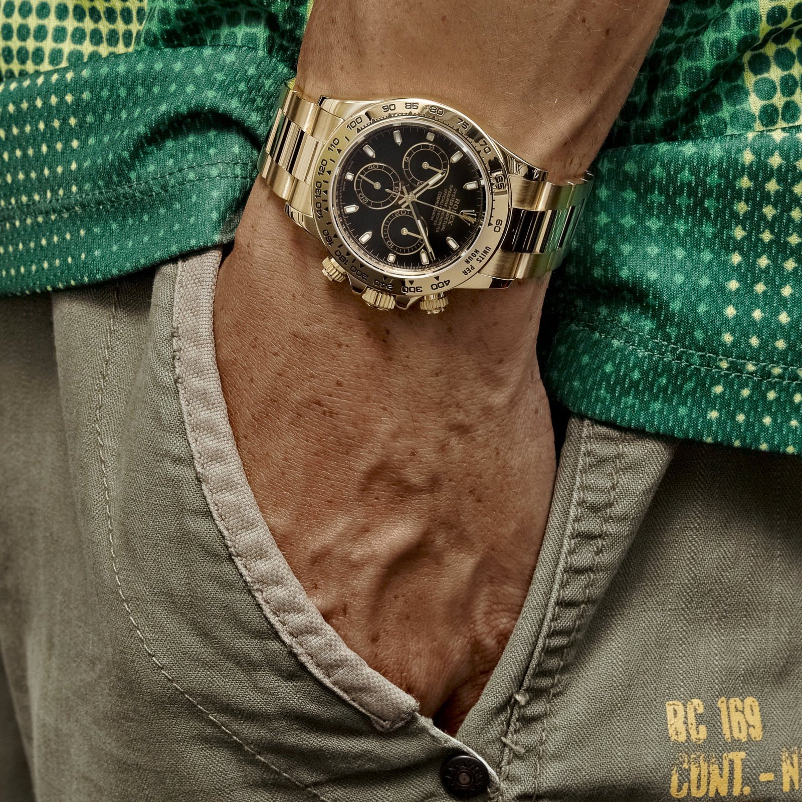 Rolex Daytona 116508 Yellow Gold Black Dial (2022) - Image 2