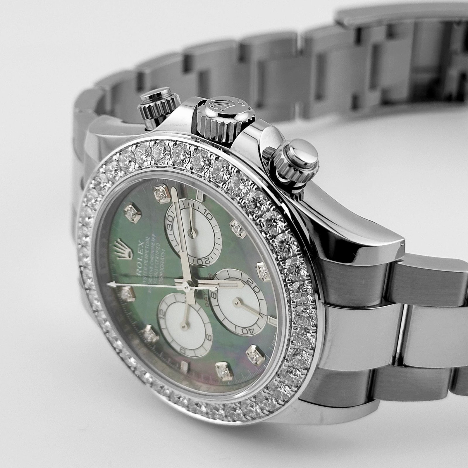 Rolex Daytona 126579RBR White Gold Mother of Pearl Diamond Dial Diamond Bezel - Image 3