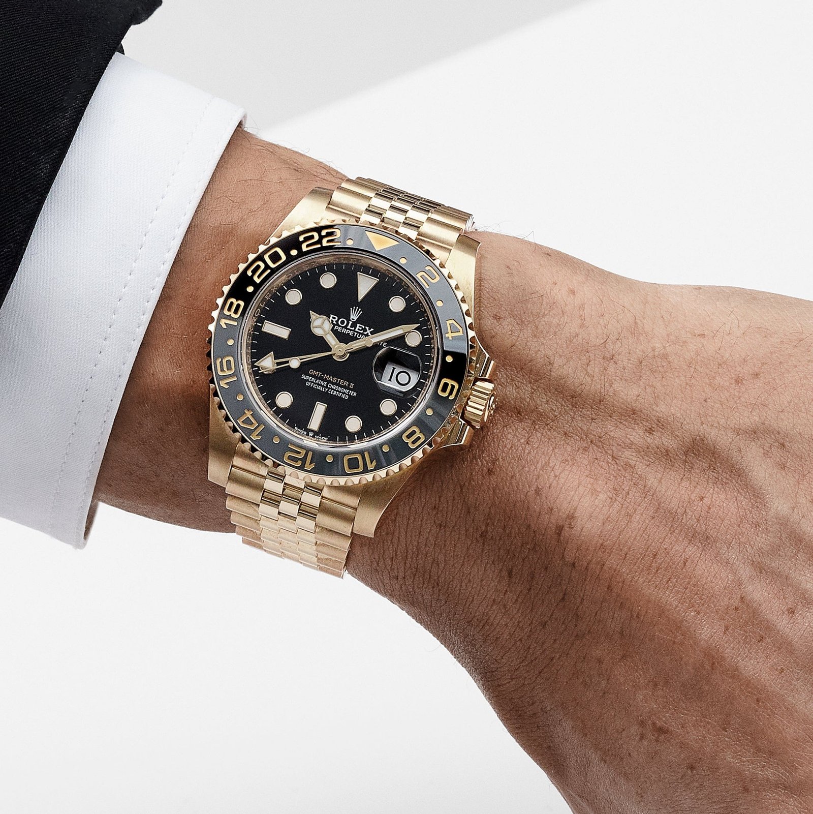 Rolex GMT-Master II 126718GRNR Yellow Gold Black Dial Jubilee (2026) - Image 2