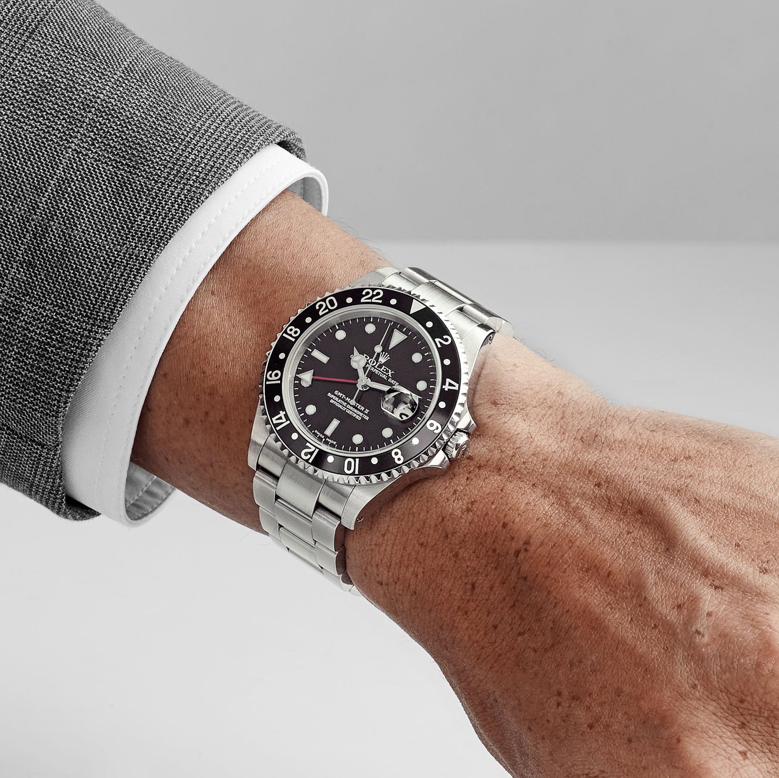 Rolex GMT-Master II 16710 Stainless Steel Black Dial (2002) - Image 2