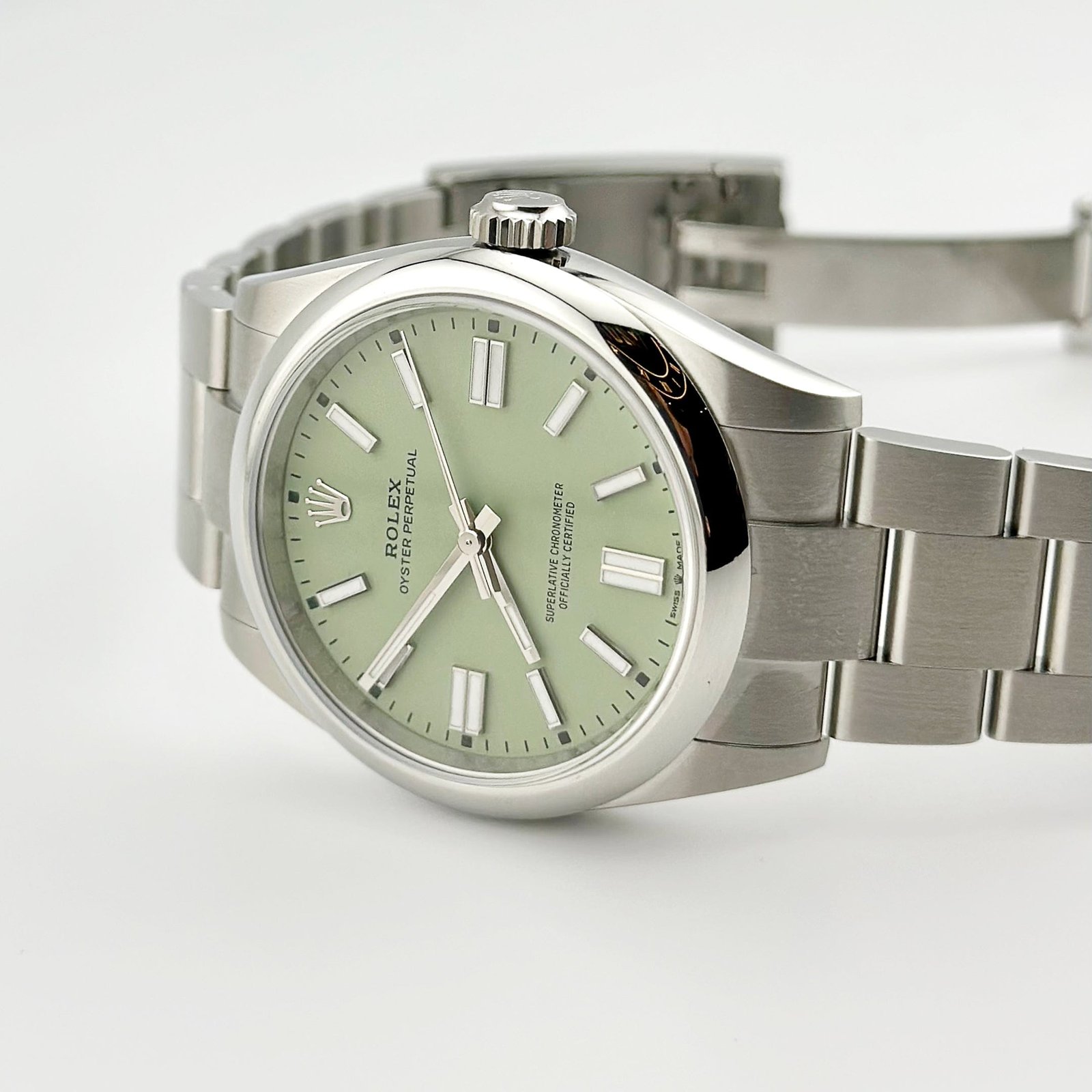 Rolex Oyster Perpetual 41 134300 Stainless Steel Pistachio Dial (2025) - Image 3