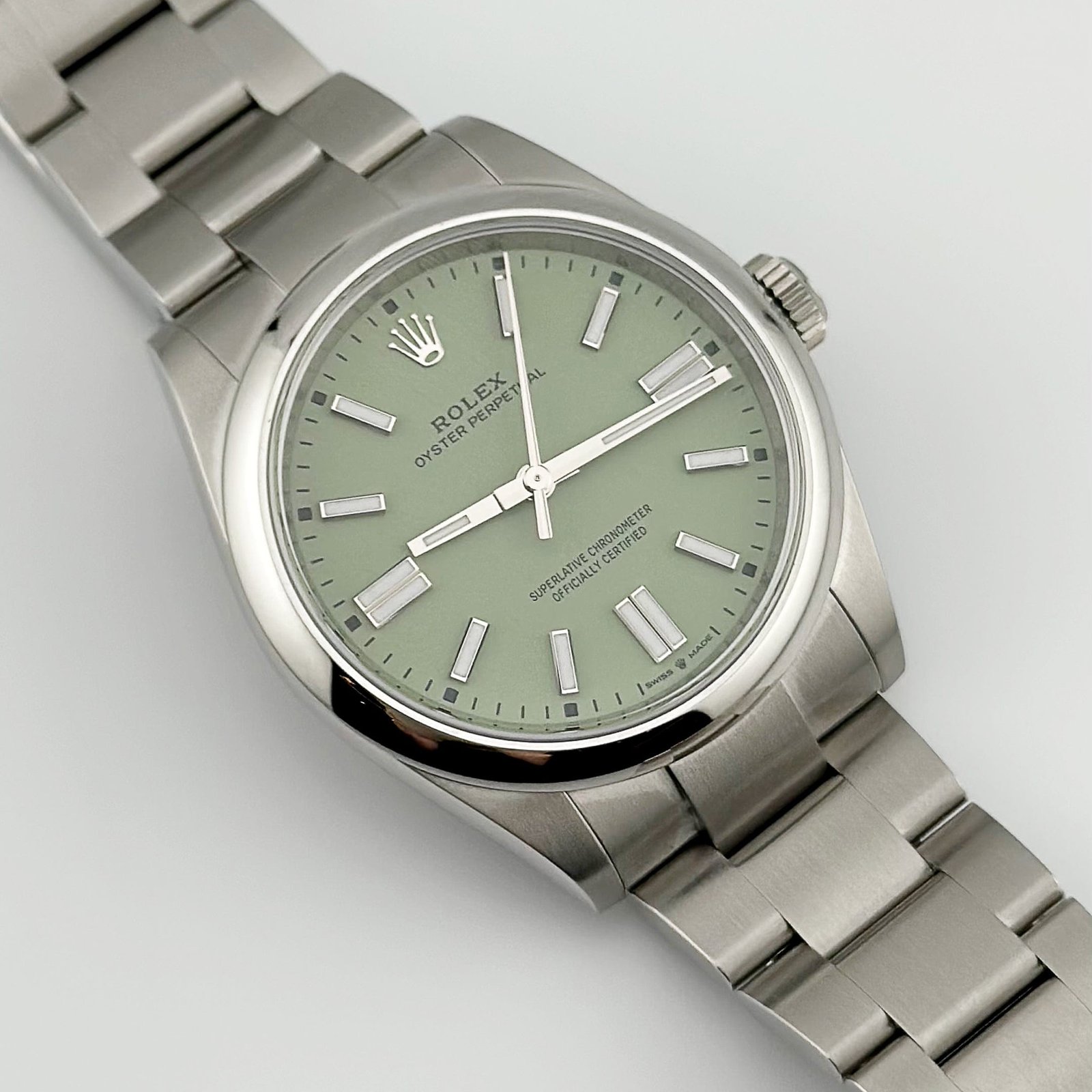 Rolex Oyster Perpetual 41 134300 Stainless Steel Pistachio Dial (2025) - Image 2