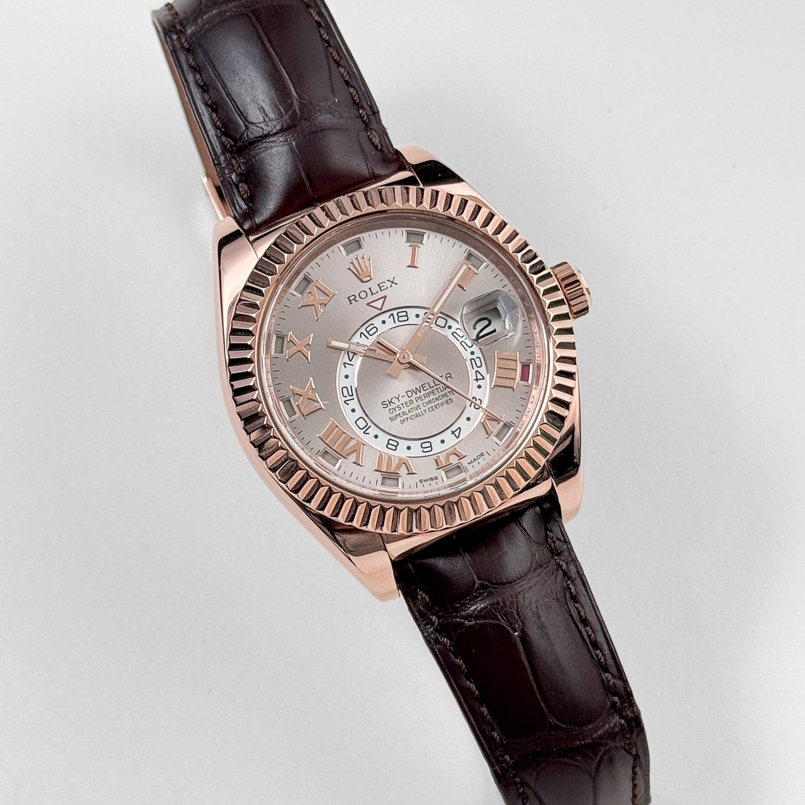Rolex Sky-Dweller 326135 Rose Gold Sundust Dial (2016) - Image 2