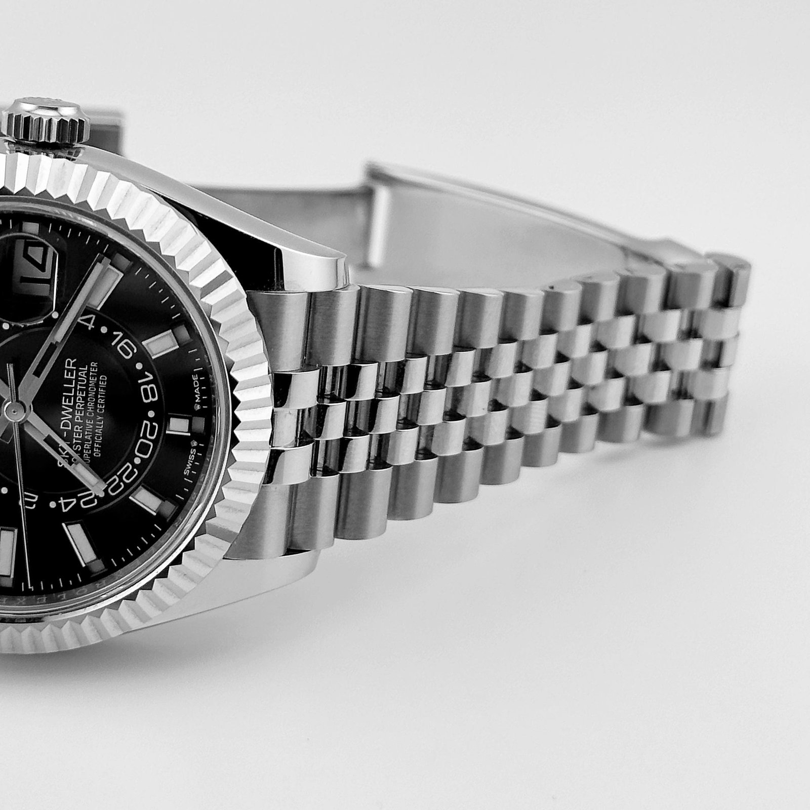 Rolex Sky-Dweller 336934 Stainless Steel Black Dial Jubilee (2025) - Image 7