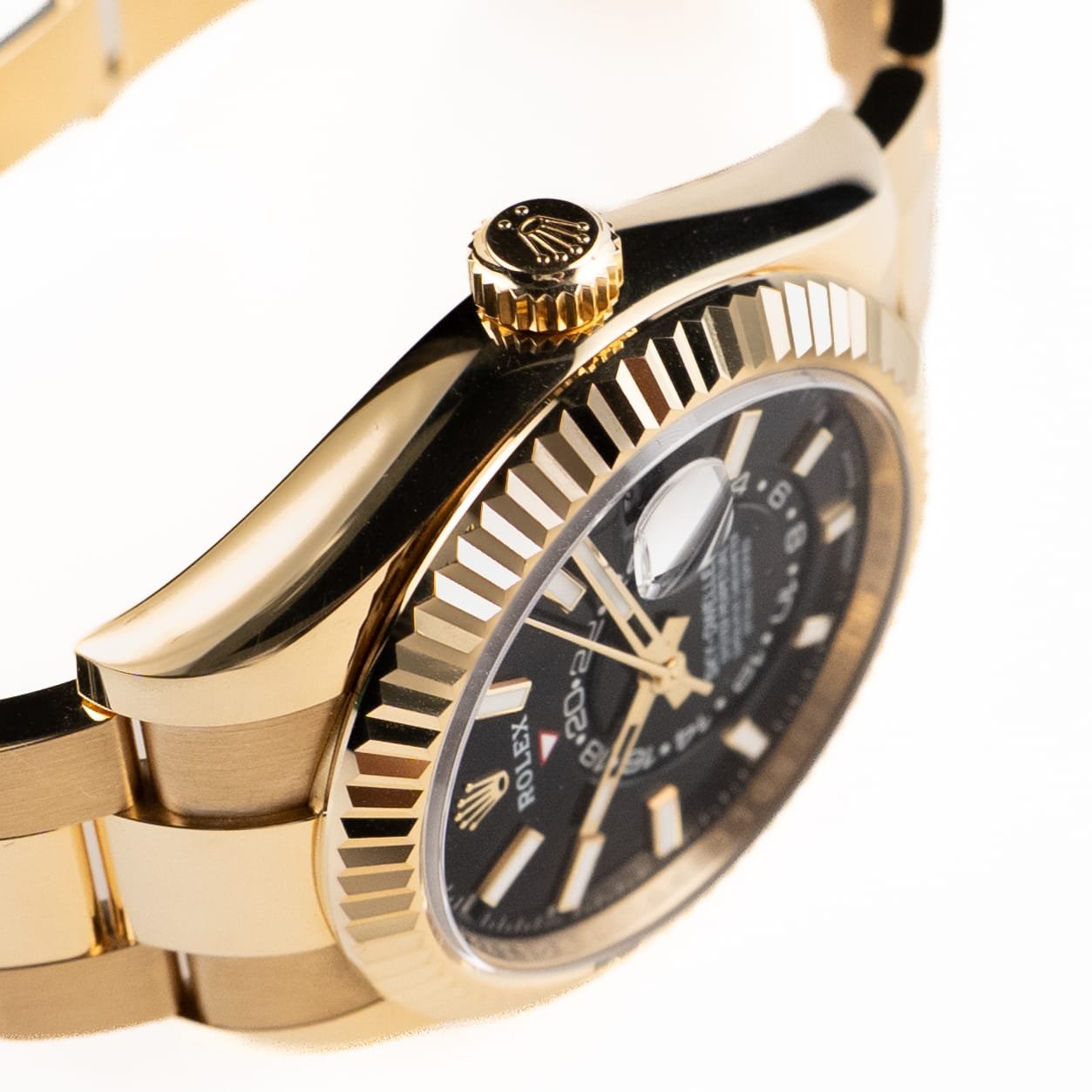 Rolex Sky-Dweller 336938 Yellow Gold Black Dial Oyster (2024) - Image 7
