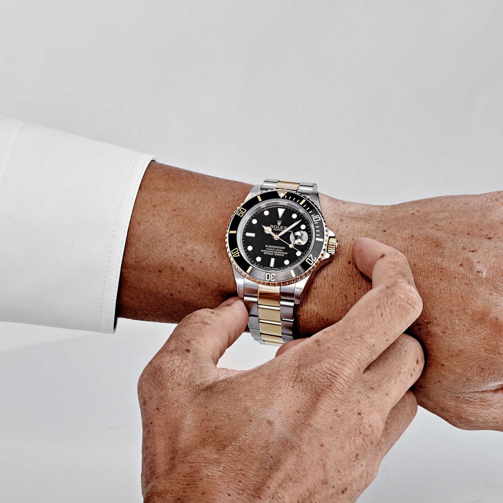 Rolex Submariner Date 126613LN Stainless Steel Yellow Gold Black Dial (2026) - Image 2