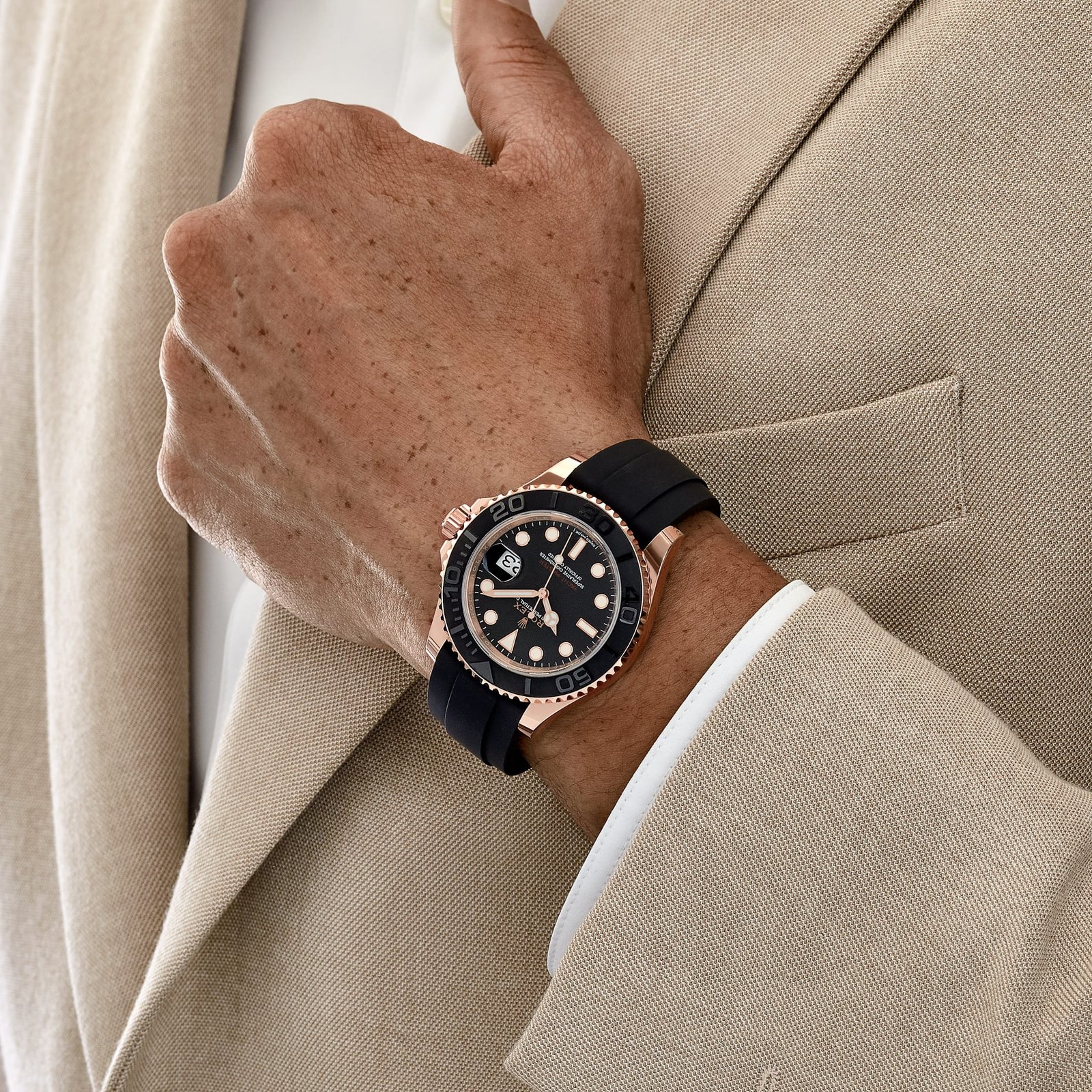 Rolex Yacht-Master 40 116655 Rose Gold Black Dial - Image 3